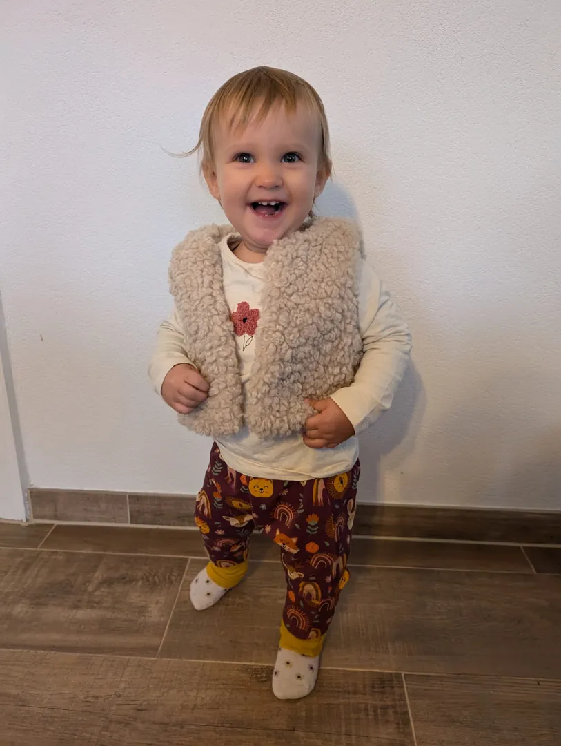 Amelie Linea S.