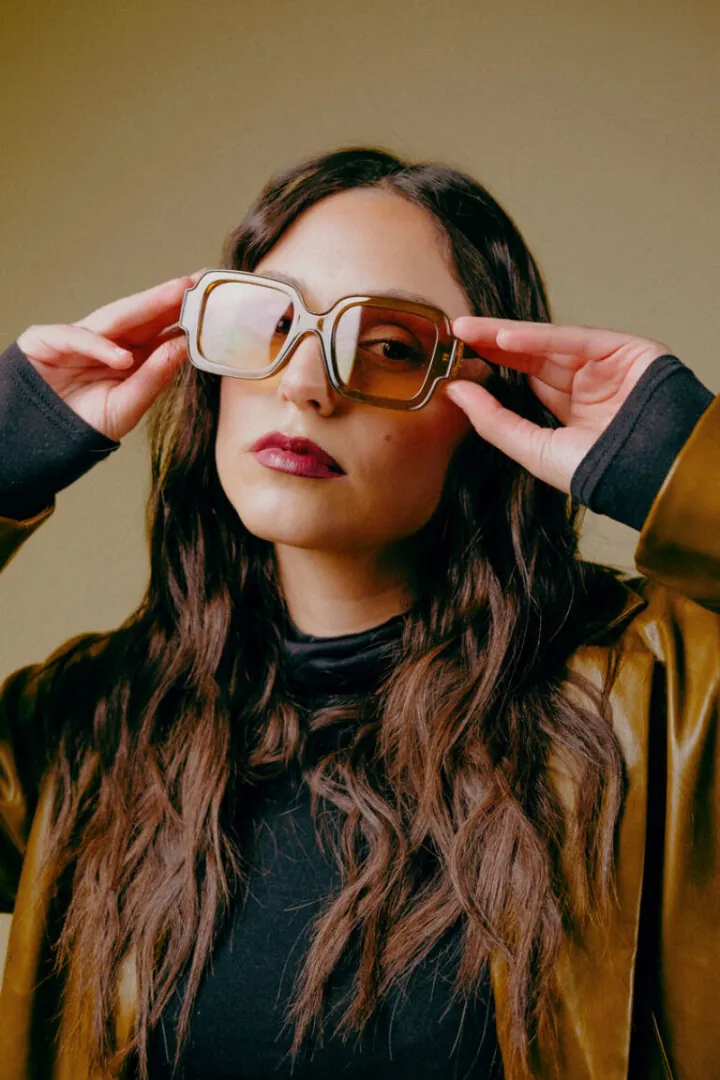 Adelina Tu.