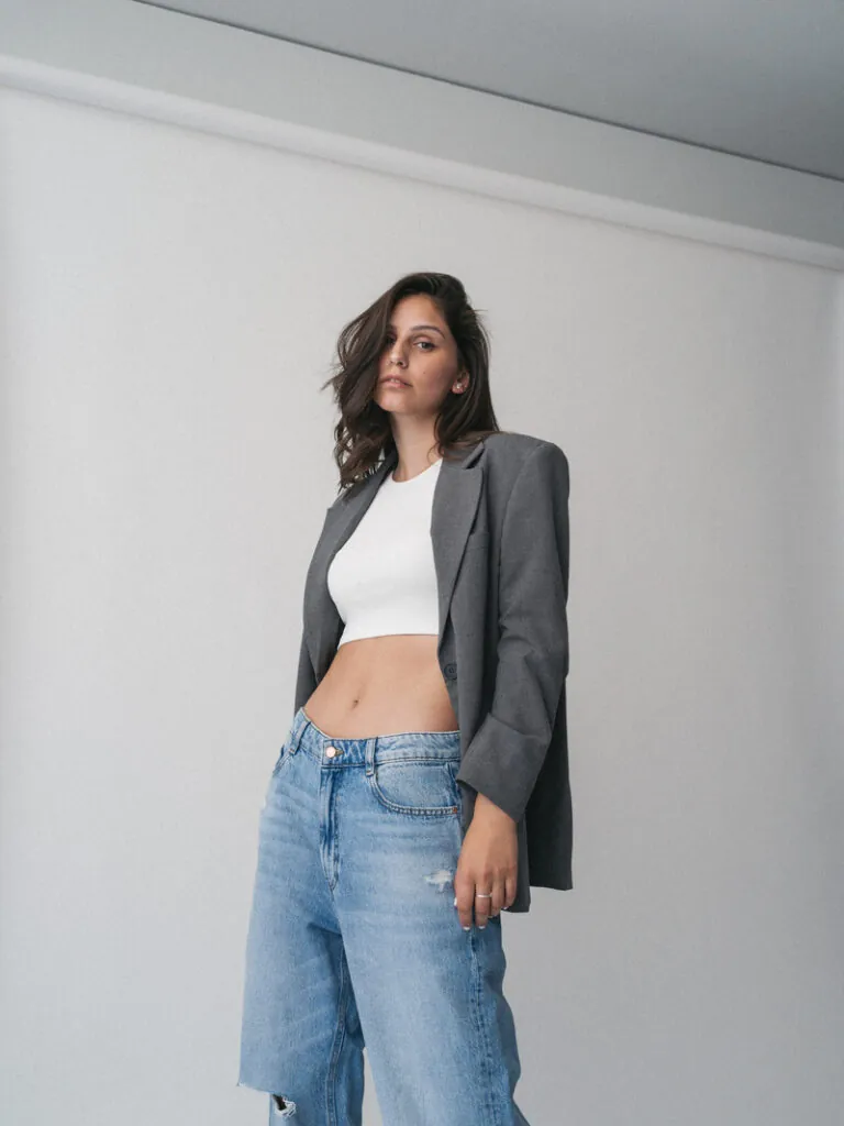 Adelina Tu.