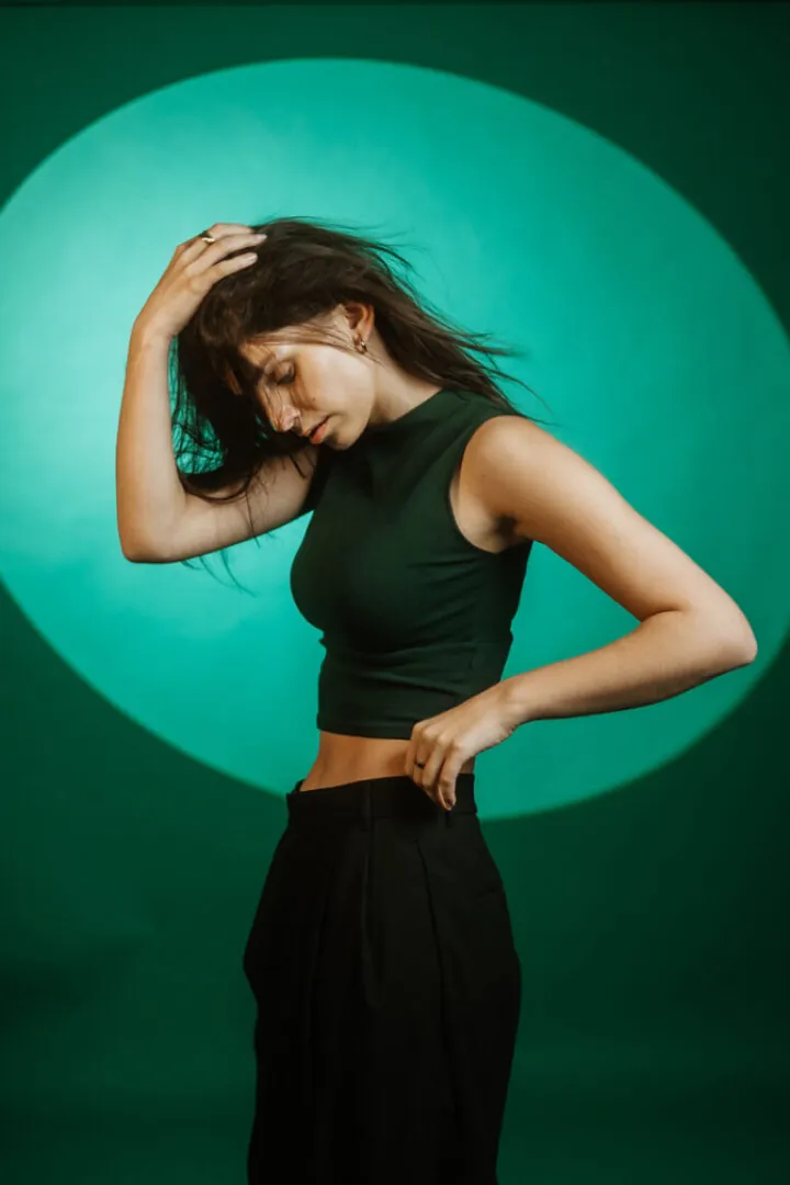 Adelina Tu.