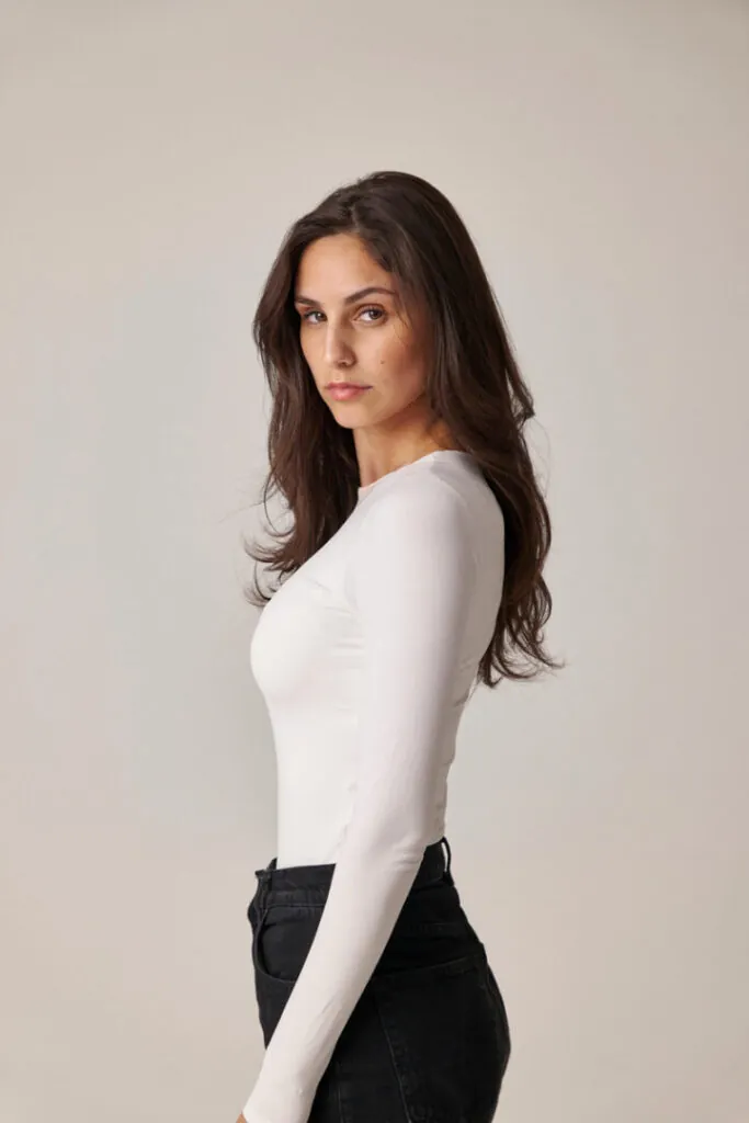 Adelina Tu.