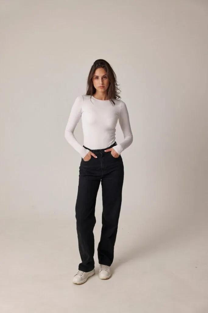 Adelina Tu.