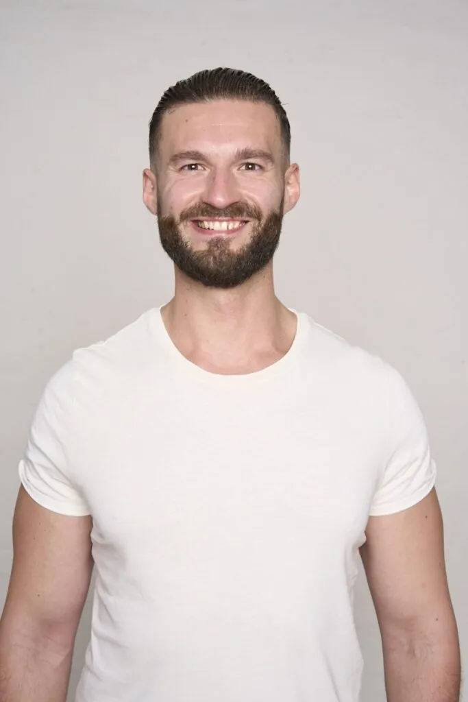 Alexander W.