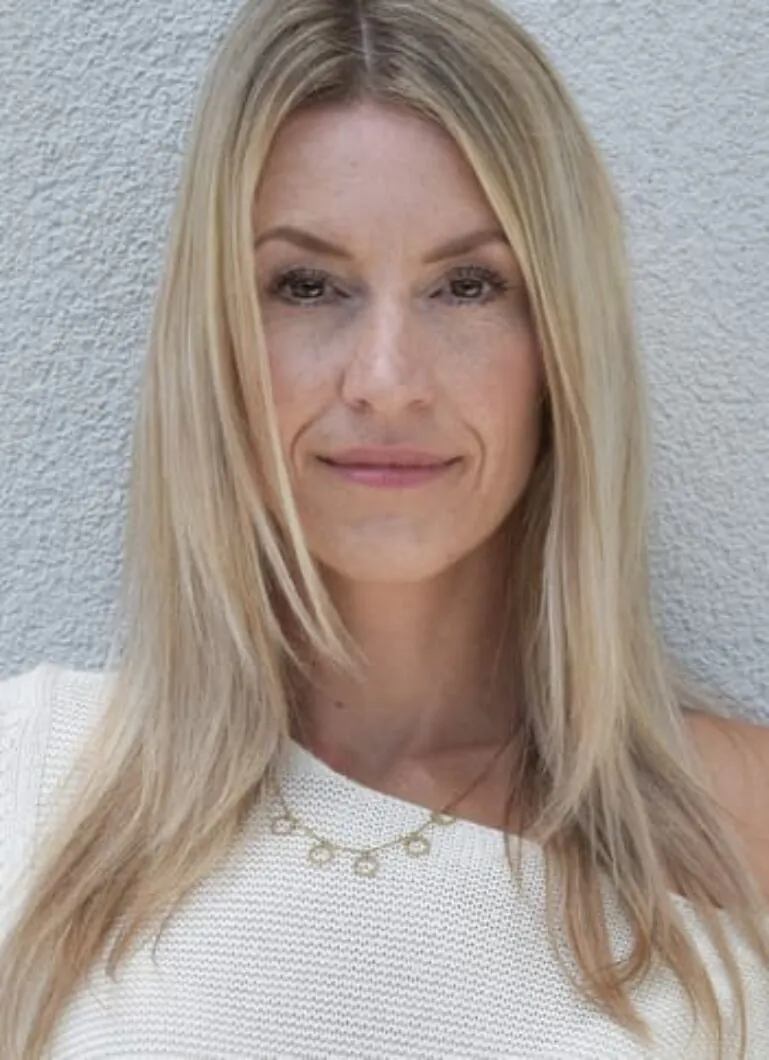 Anika B.