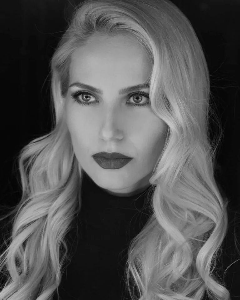 Dara M.