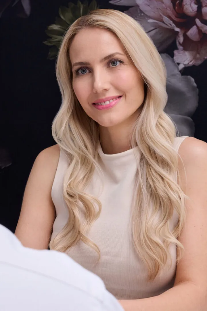 Dara M.