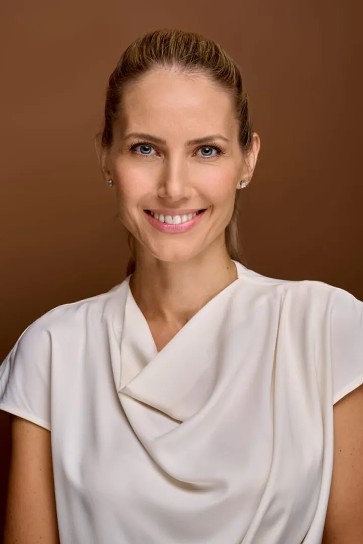 Dara M.