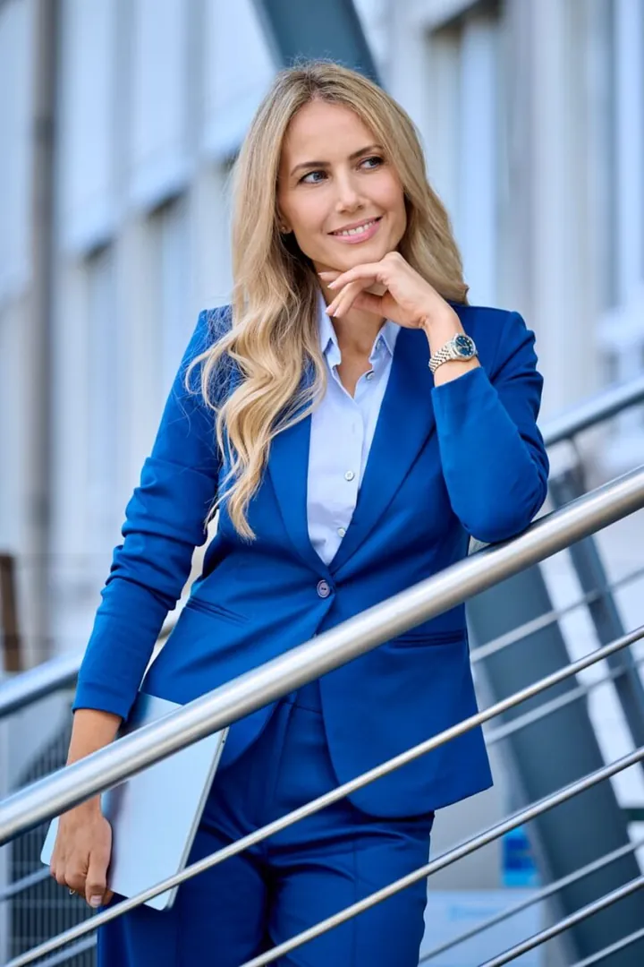 Dara M.