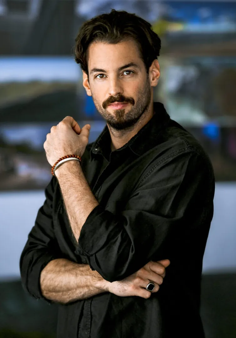 James Gia.