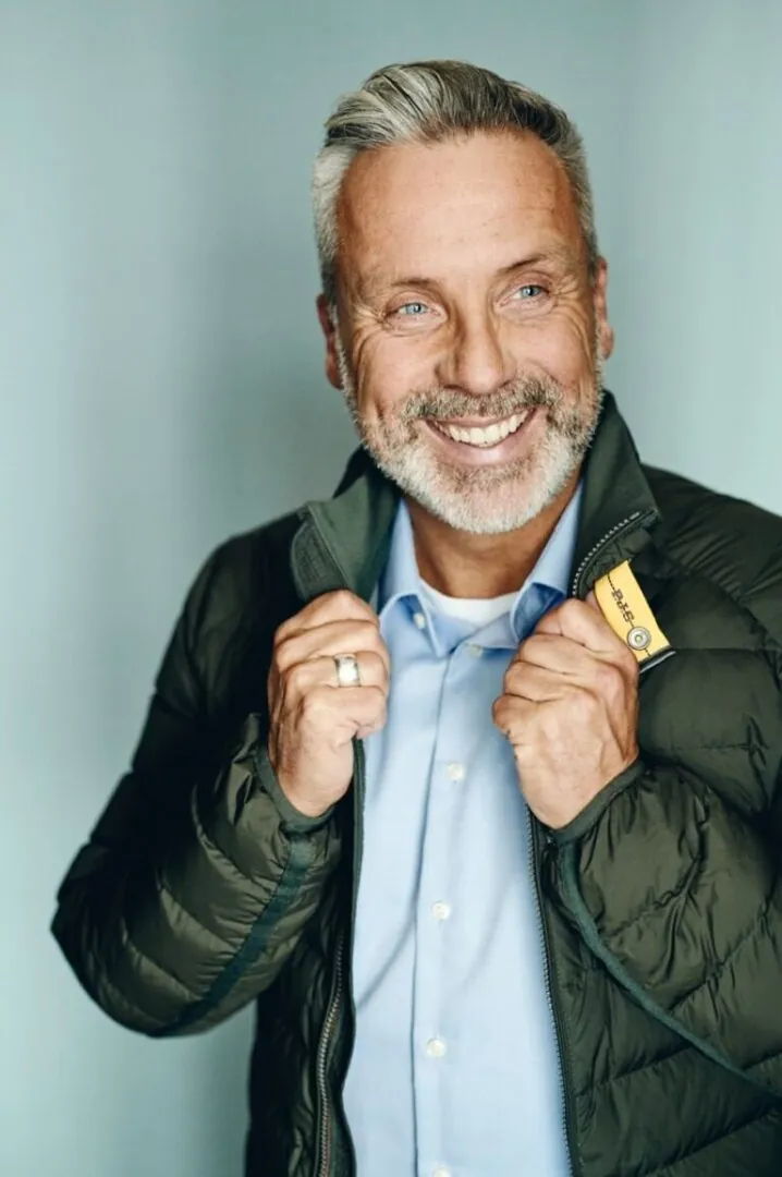 Jörg A.