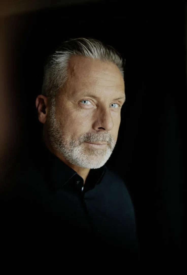 Jörg A.