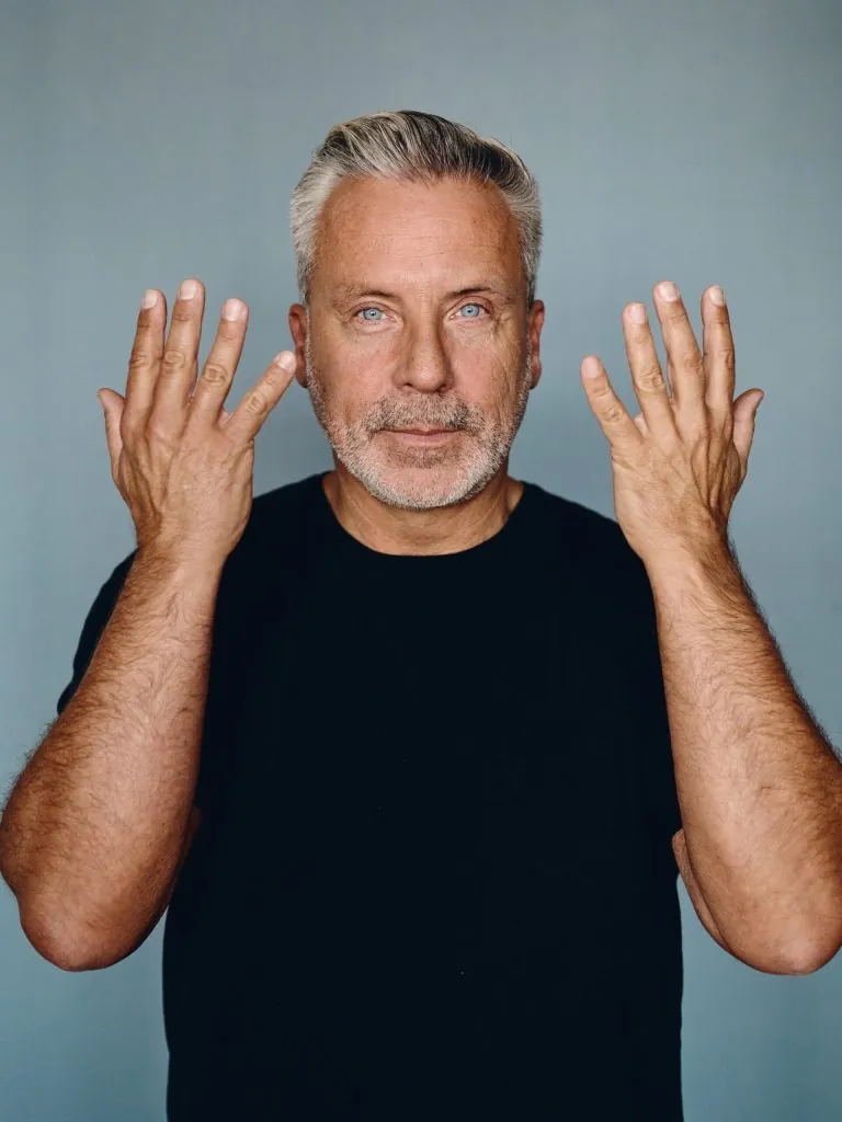 Jörg A.