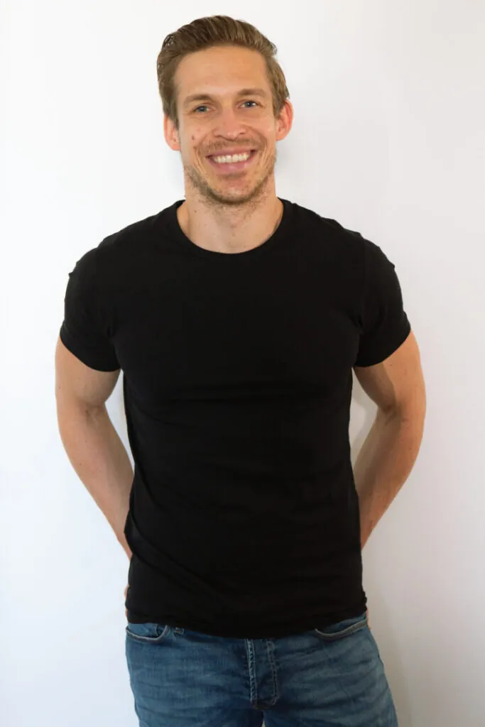 Steffen W.