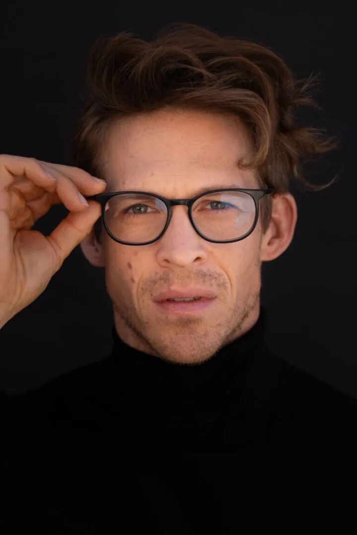 Steffen W.