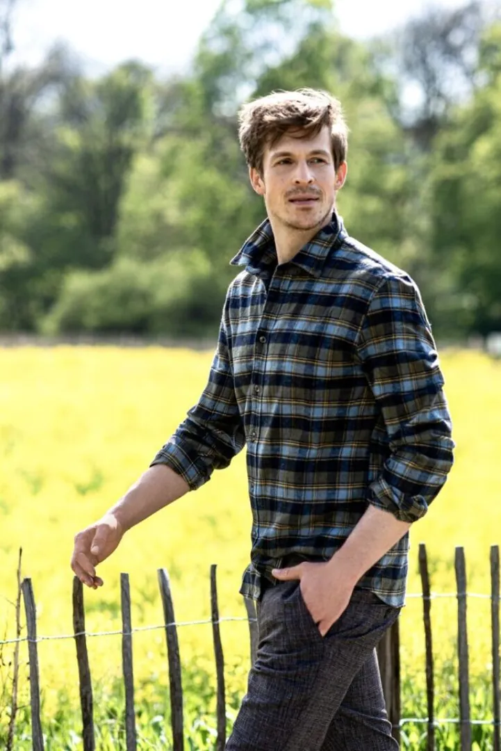 Steffen W.