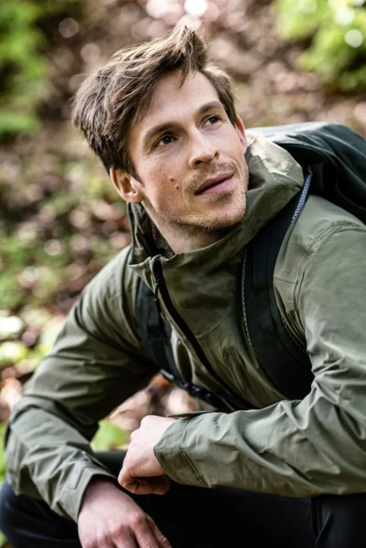 Steffen W.