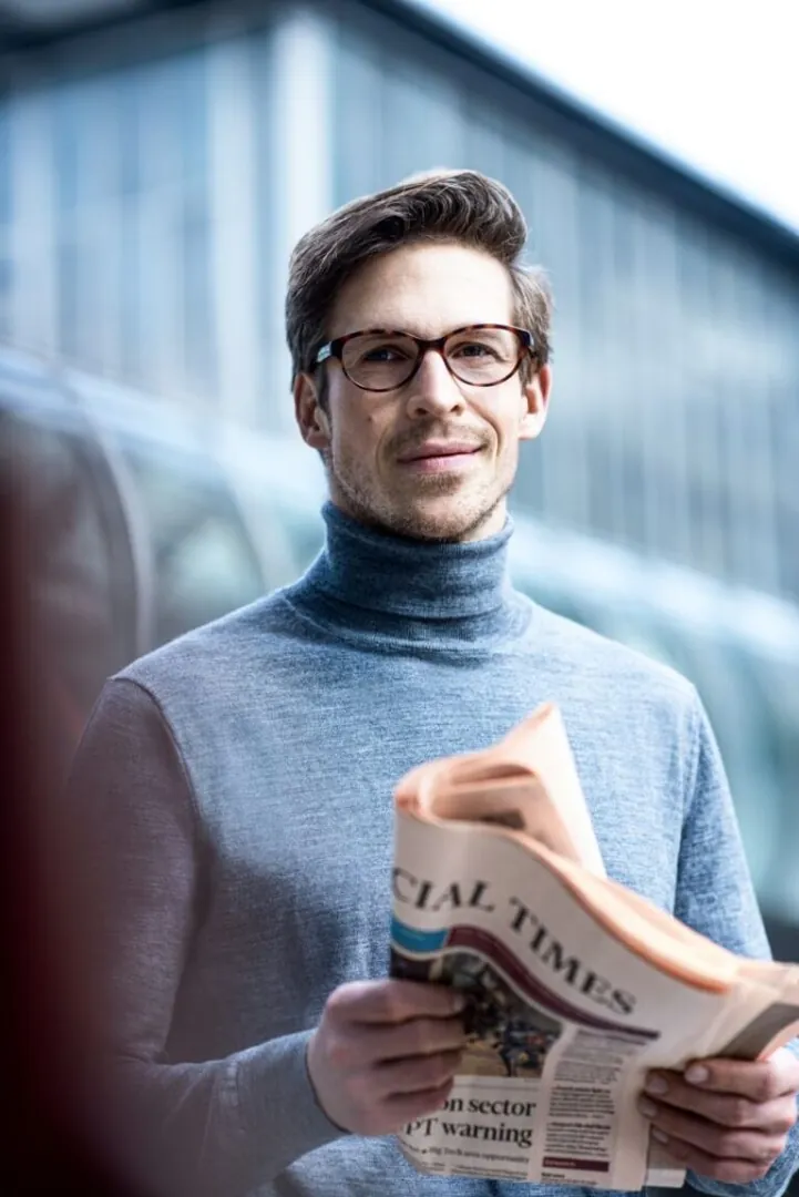 Steffen W.
