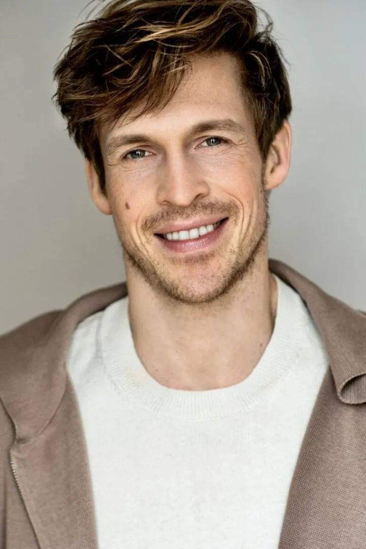 Steffen W.