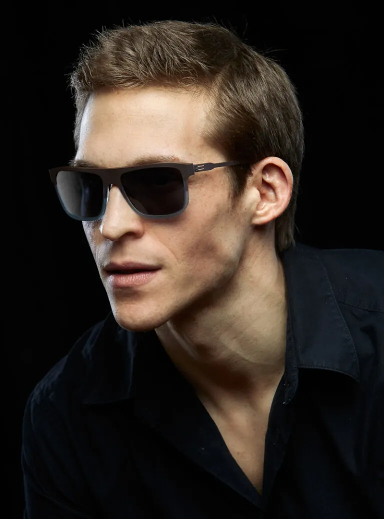 Steffen W.