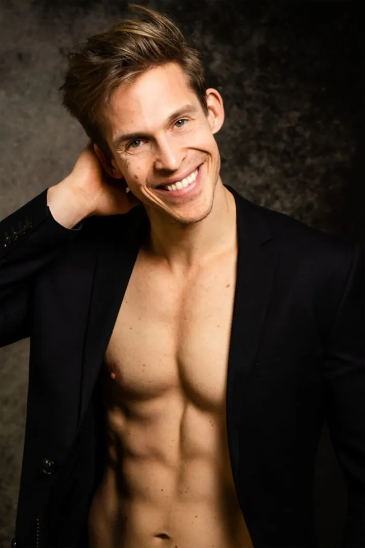 Steffen W.