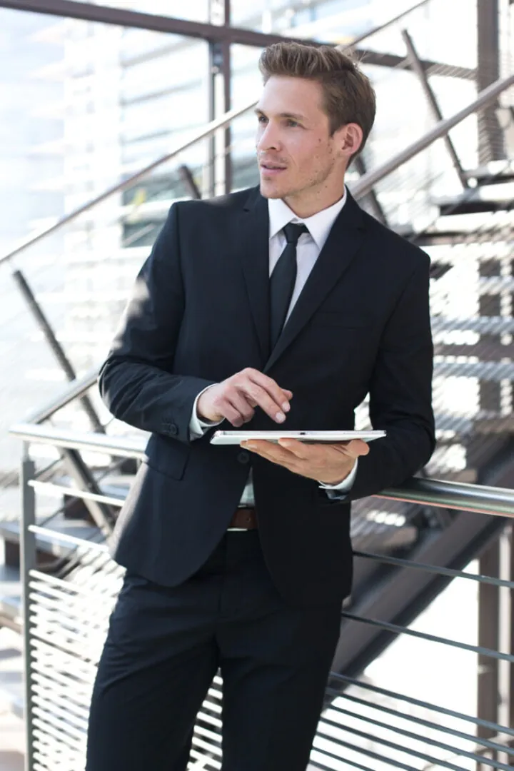 Steffen W.