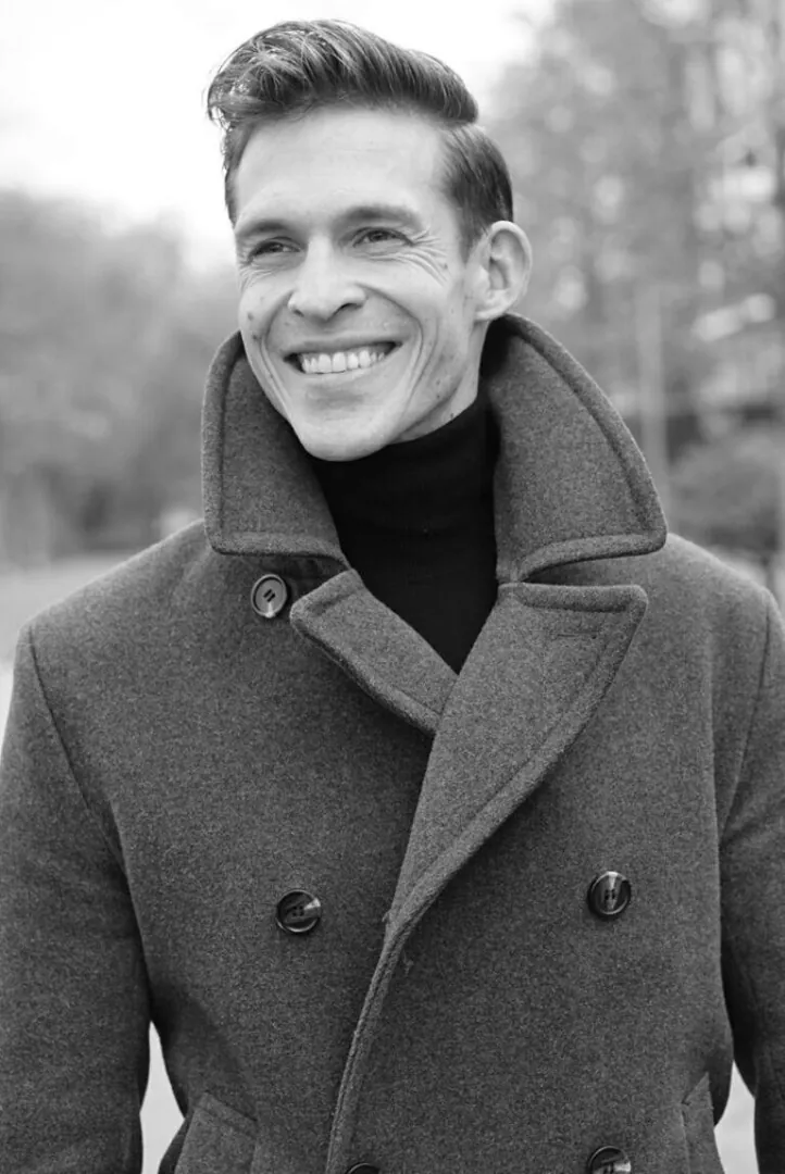 Steffen W.