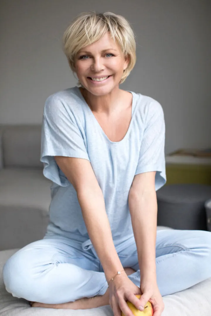 Yvonne Alls.