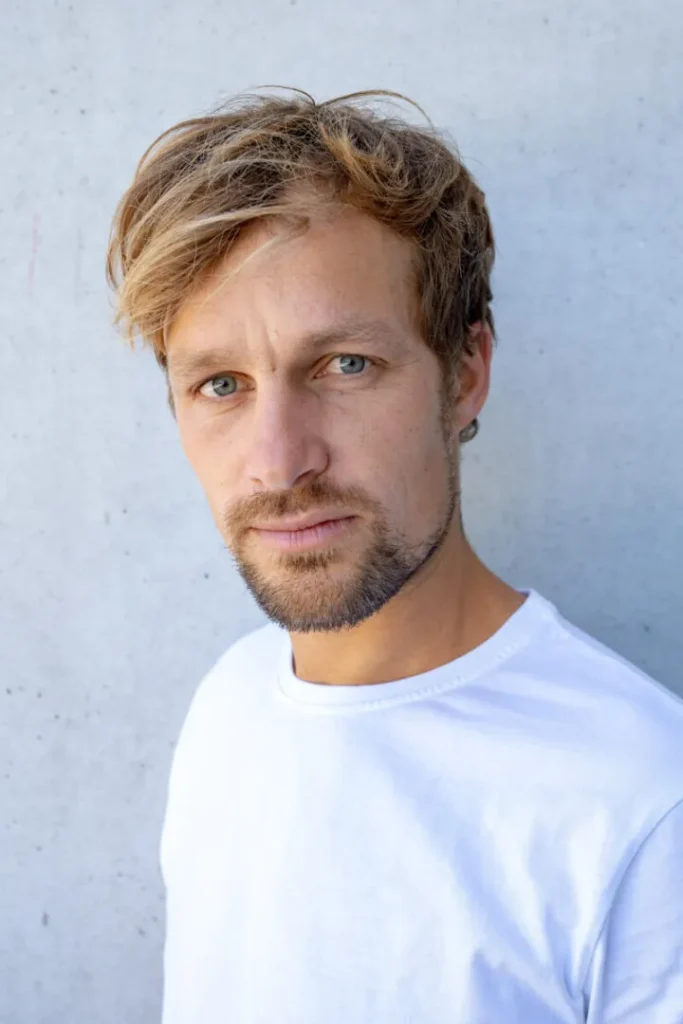 Andreas M.