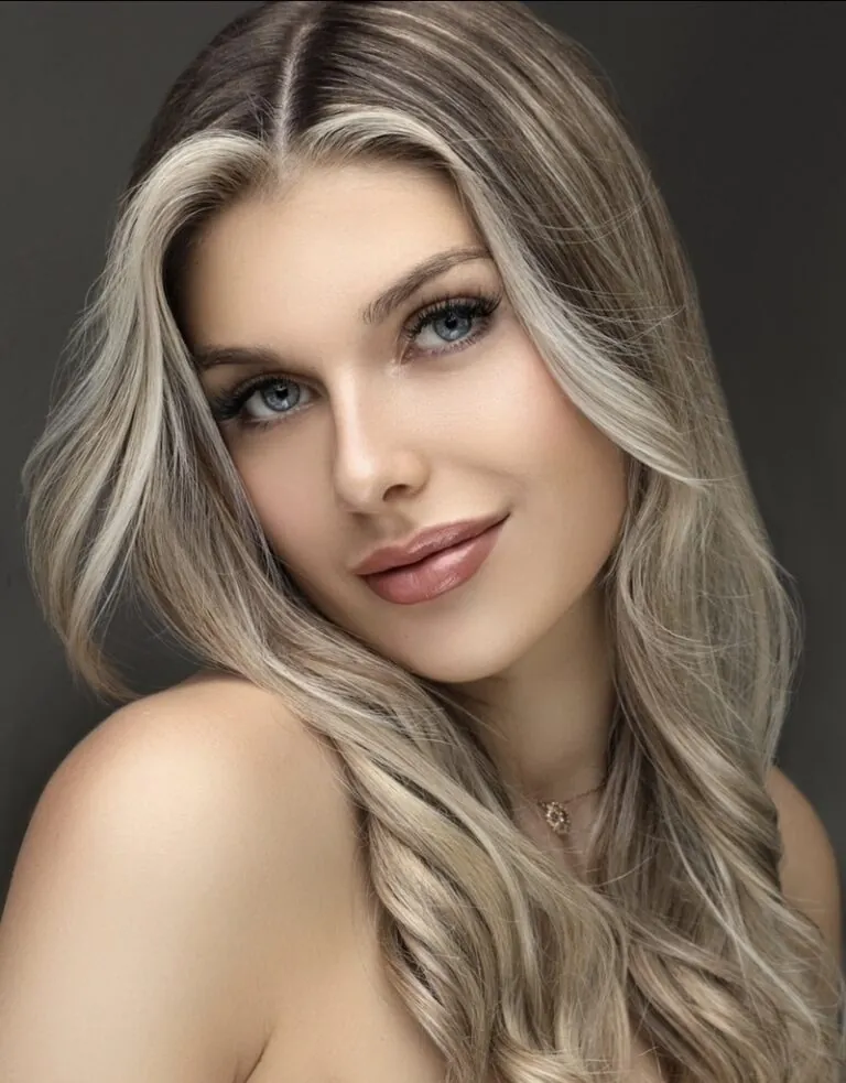 Carina-Colien L.