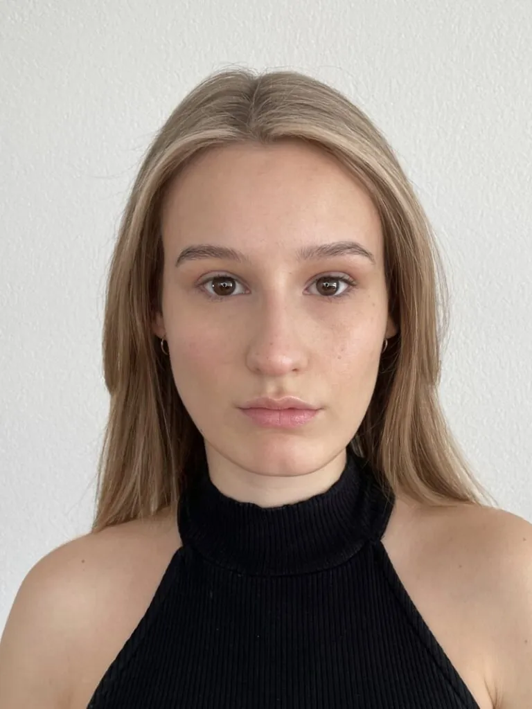 Celine Zi.