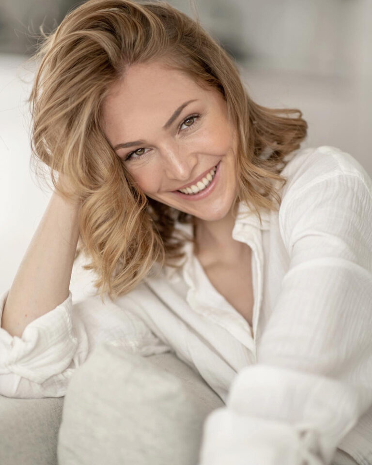 Isabelle B.