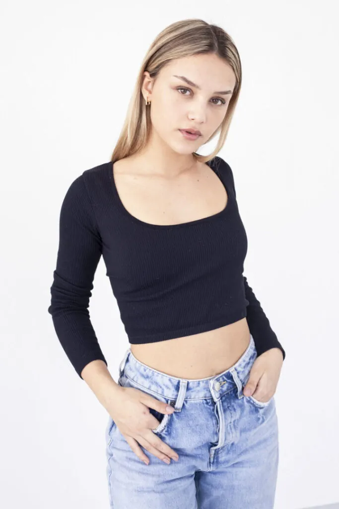 Jaqueline Mar.