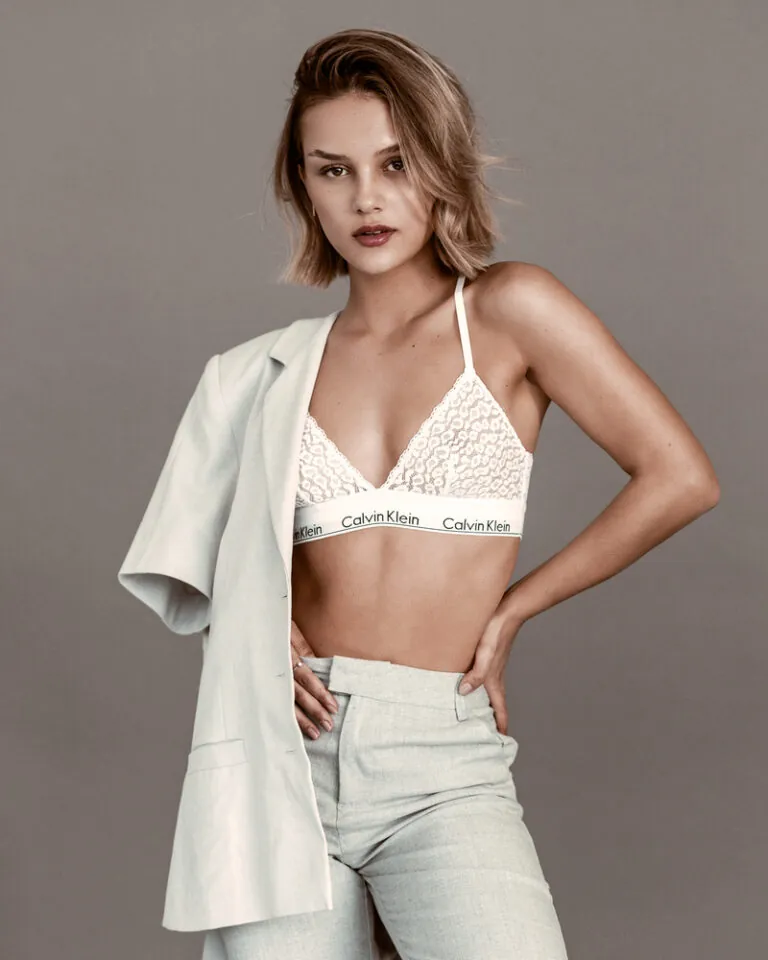 Jaqueline Mar.
