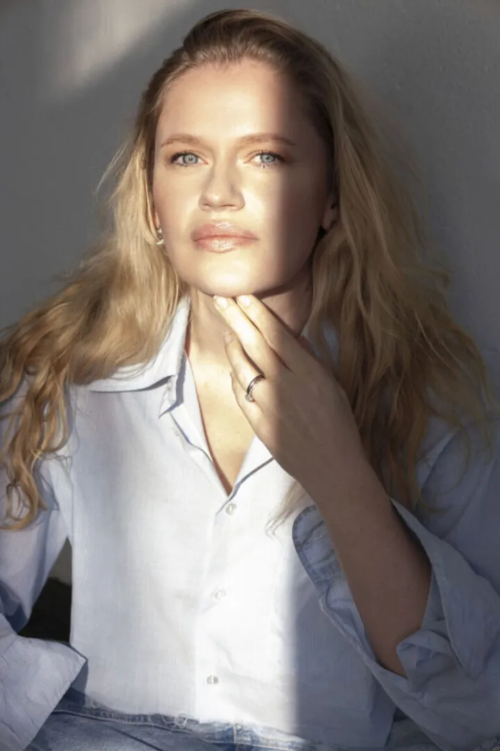Joanna R.