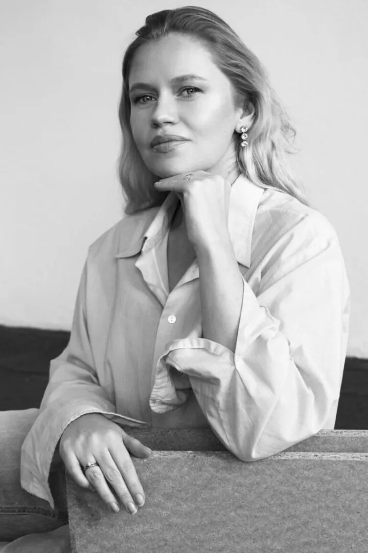 Joanna R.