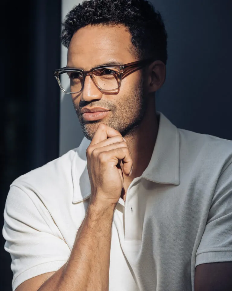 Lukas B.