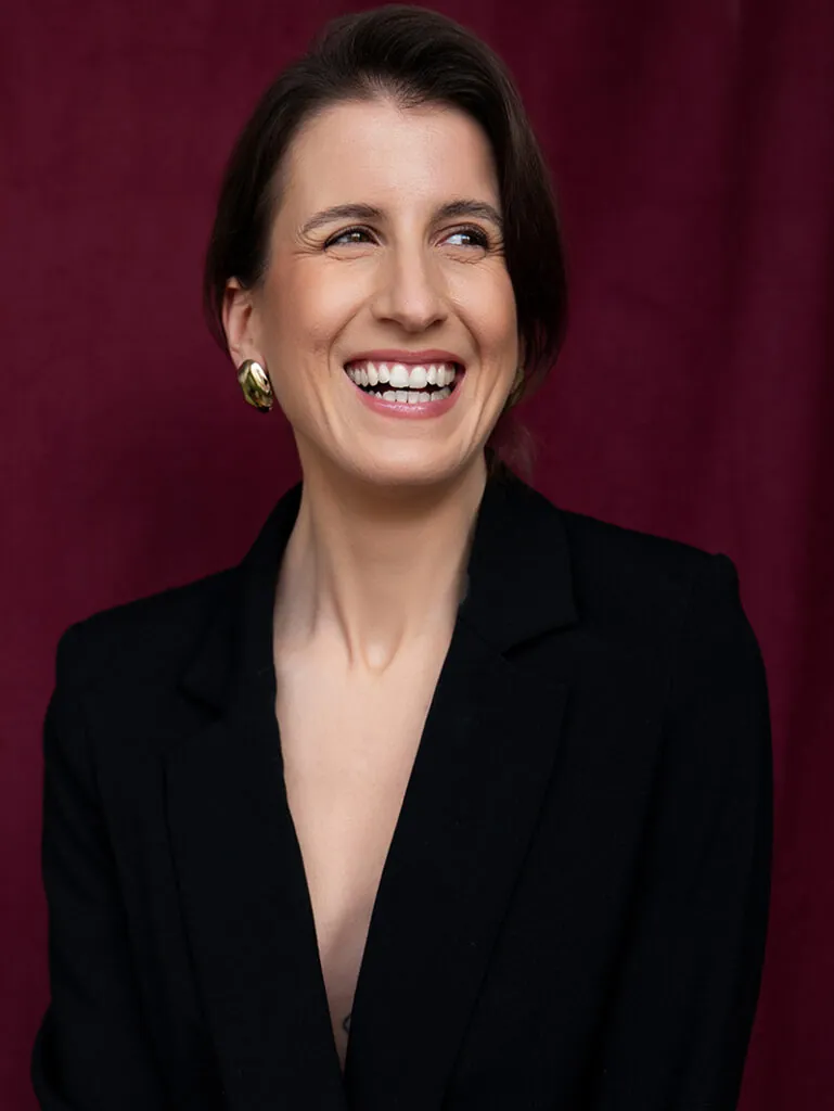 Miriam Kor.
