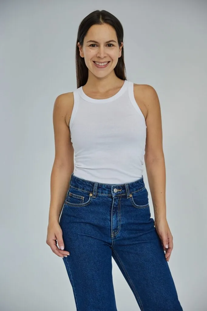 Nina Ata.