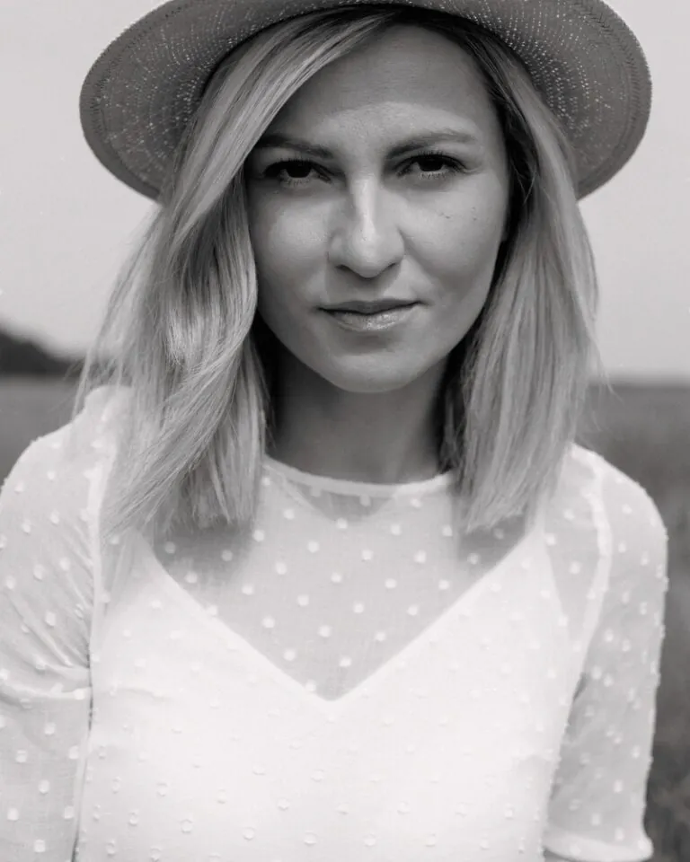 Sabina R.