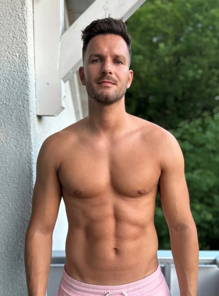 Sebastian Hel.