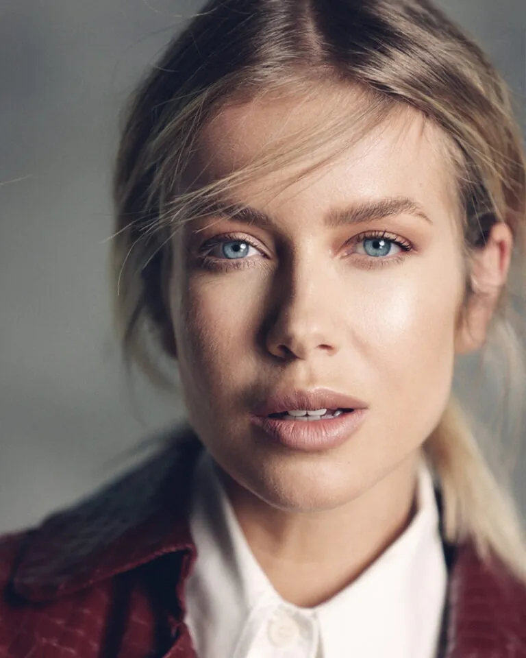 Veronika An.