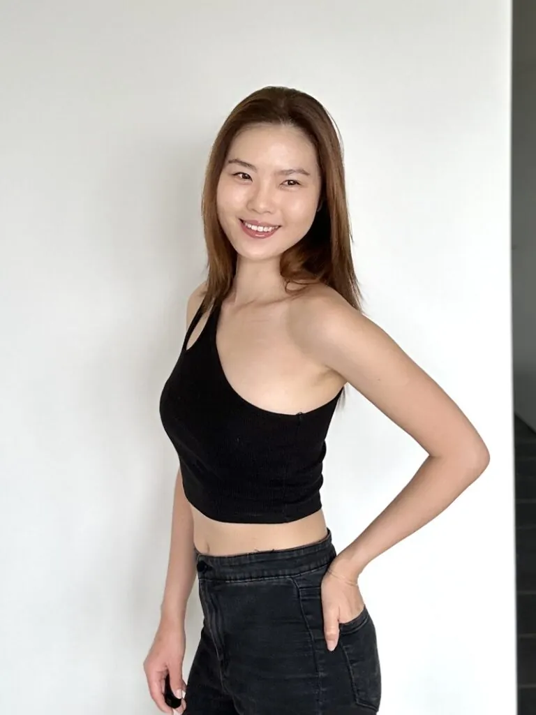 Yixiu F.