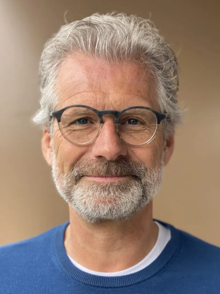 Bob L.