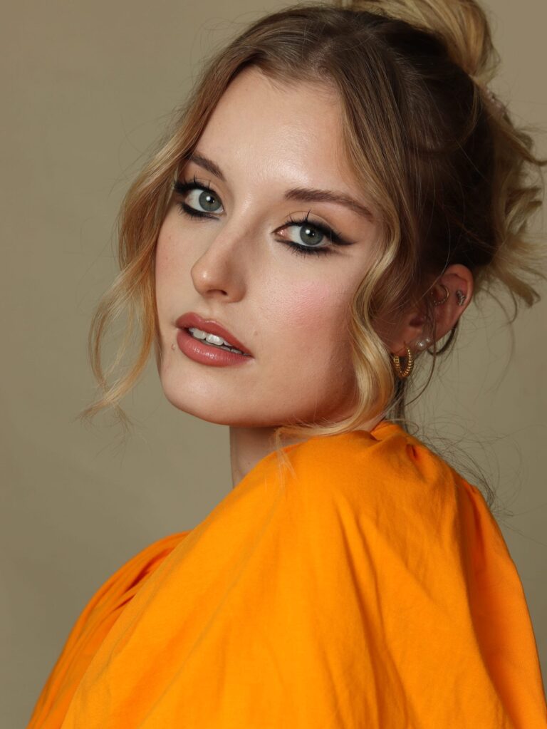 Celina Di.
