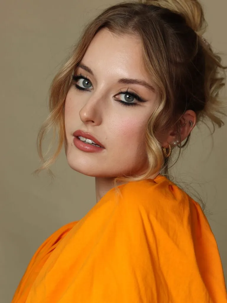 Celina Di.