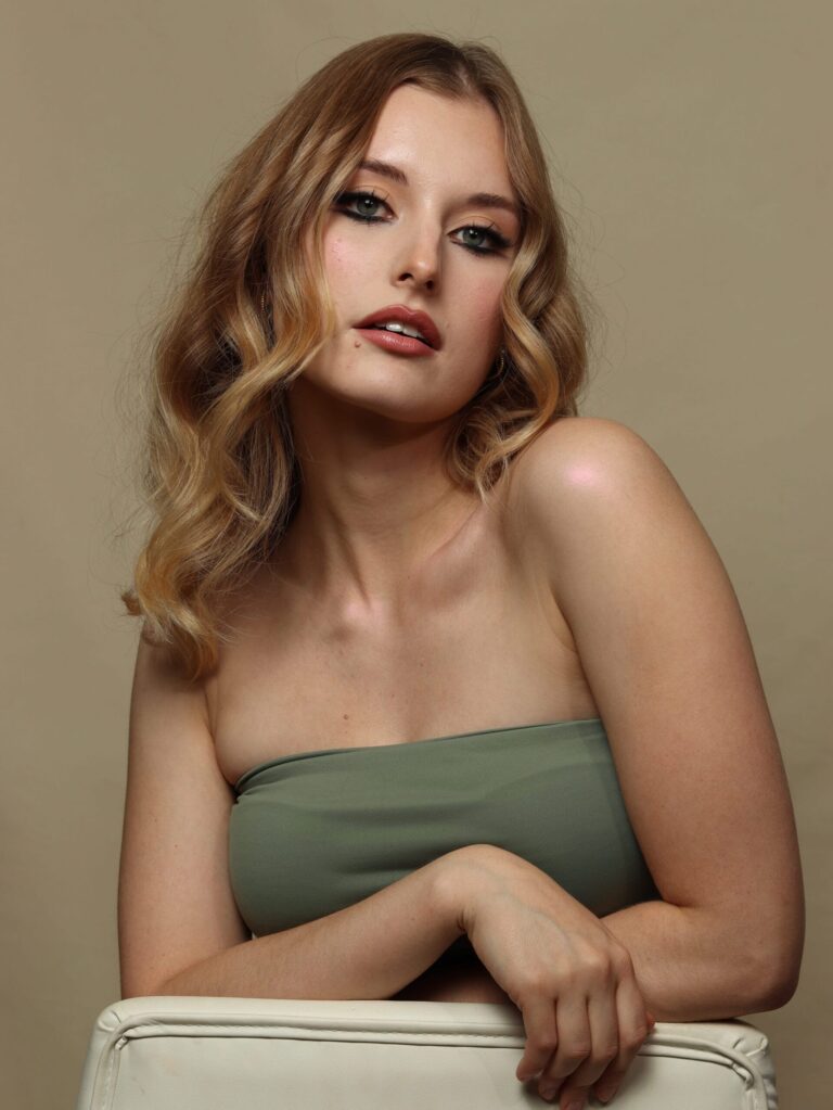 Celina Di.
