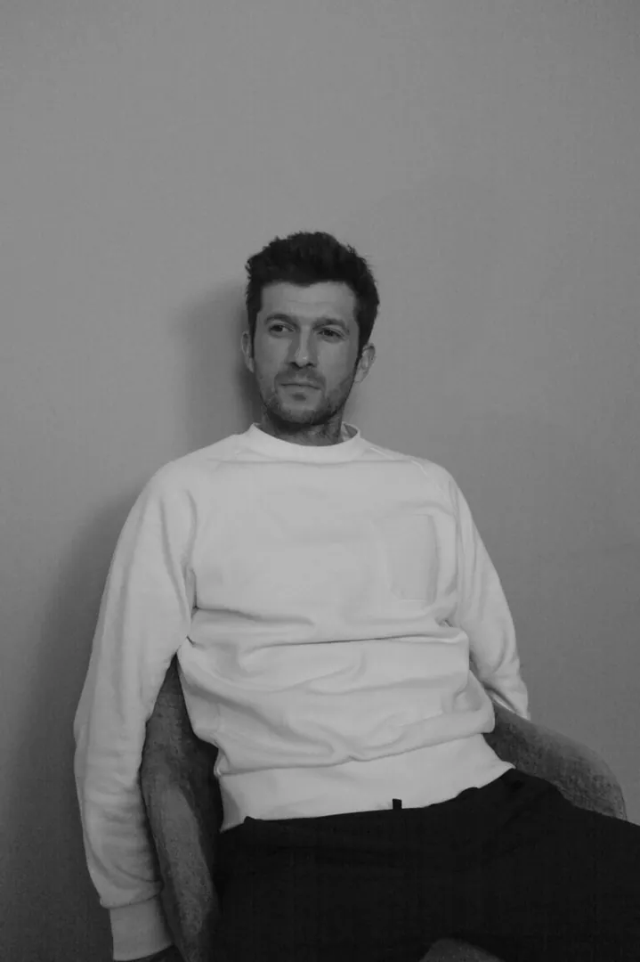 Dominik Ho.