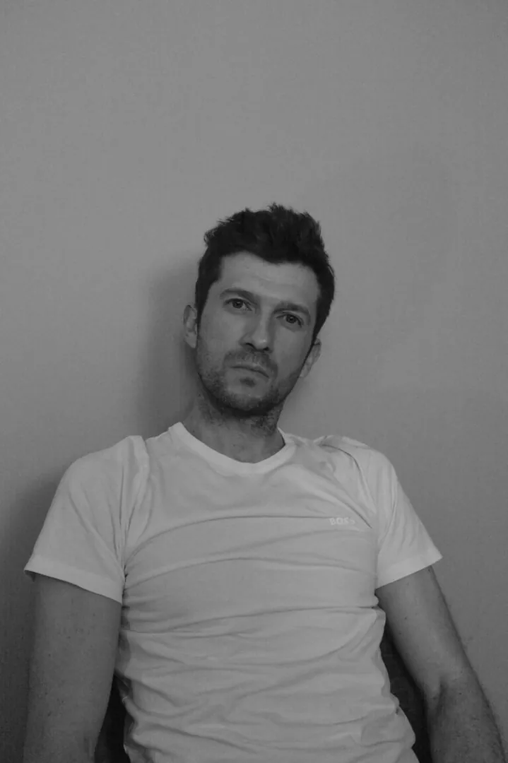 Dominik Ho.