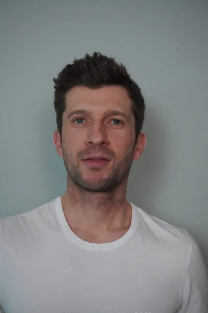 Dominik Ho.