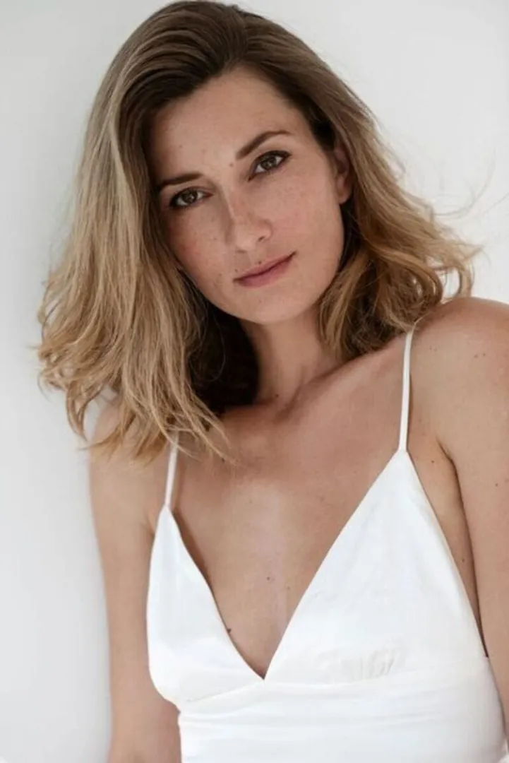 Elena Roxana P.